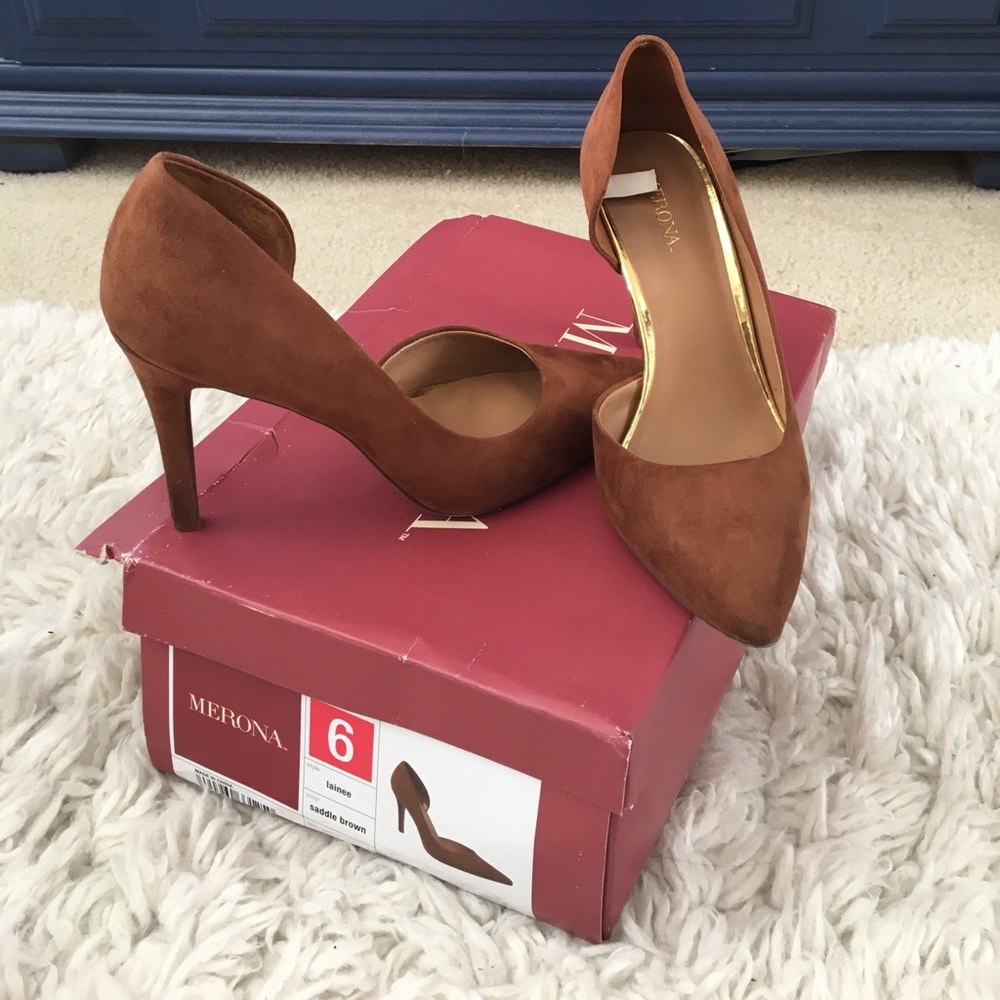 Target Merona Brown Suede Pumps!