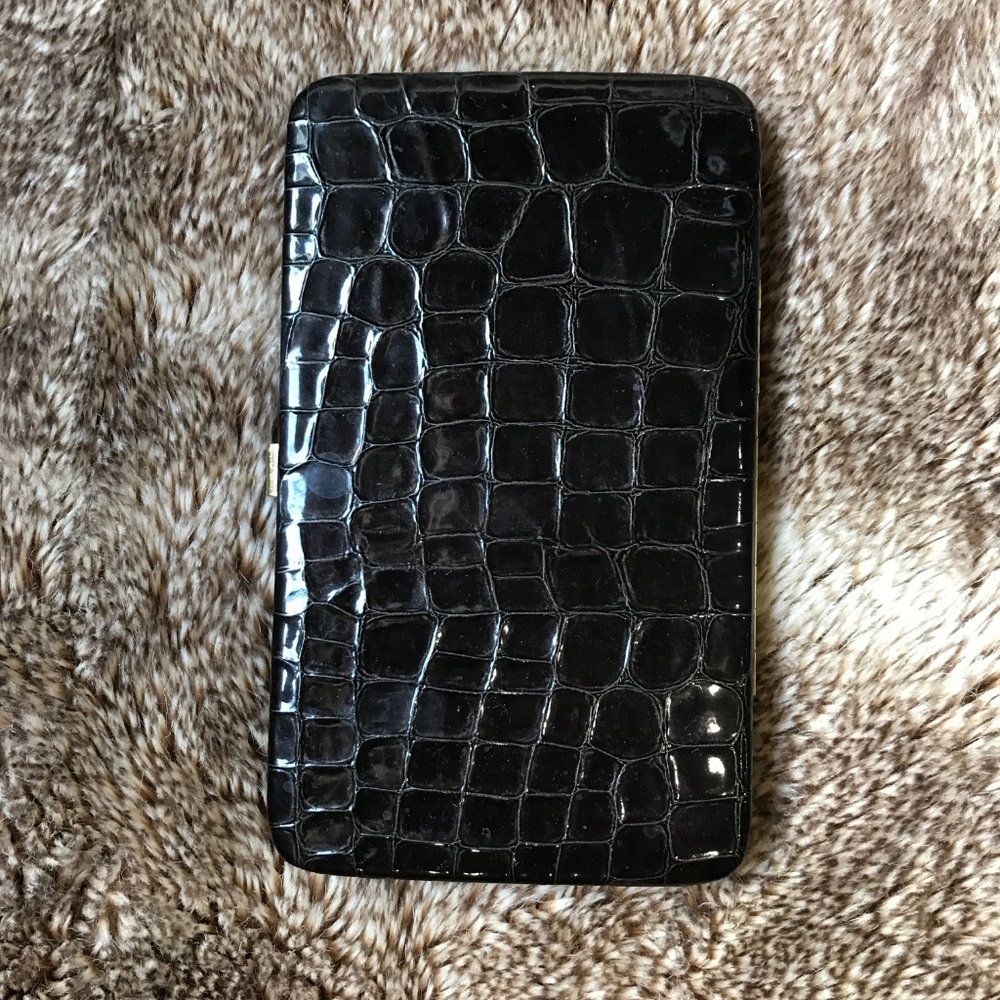 Black Cluth/Wallet