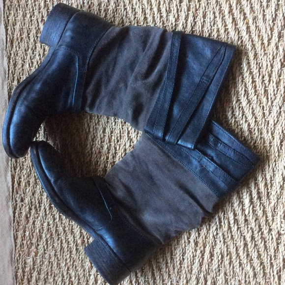 Grey and black belts & buckle boots leather suede - Picture 2 of 5