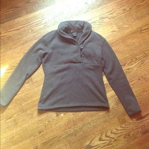 North Face pullover sweater