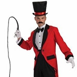 Men's ringmaster Halloween costume. Worn once.