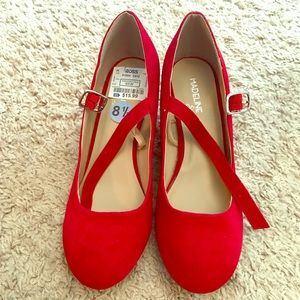 Madeline Stuart wedges