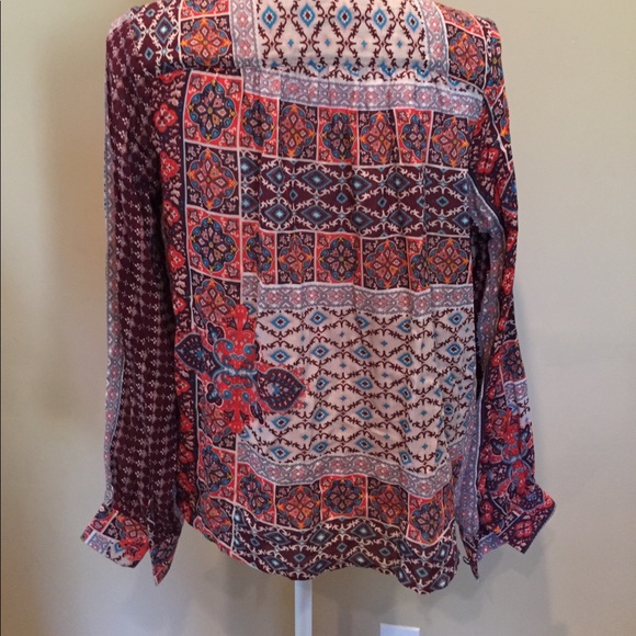 Flynn Skye Get Away Blouse Lace Front Blouse NWT - Picture 6 of 8