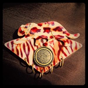 Vintage jaguar brooch