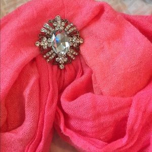 Brooch with stones