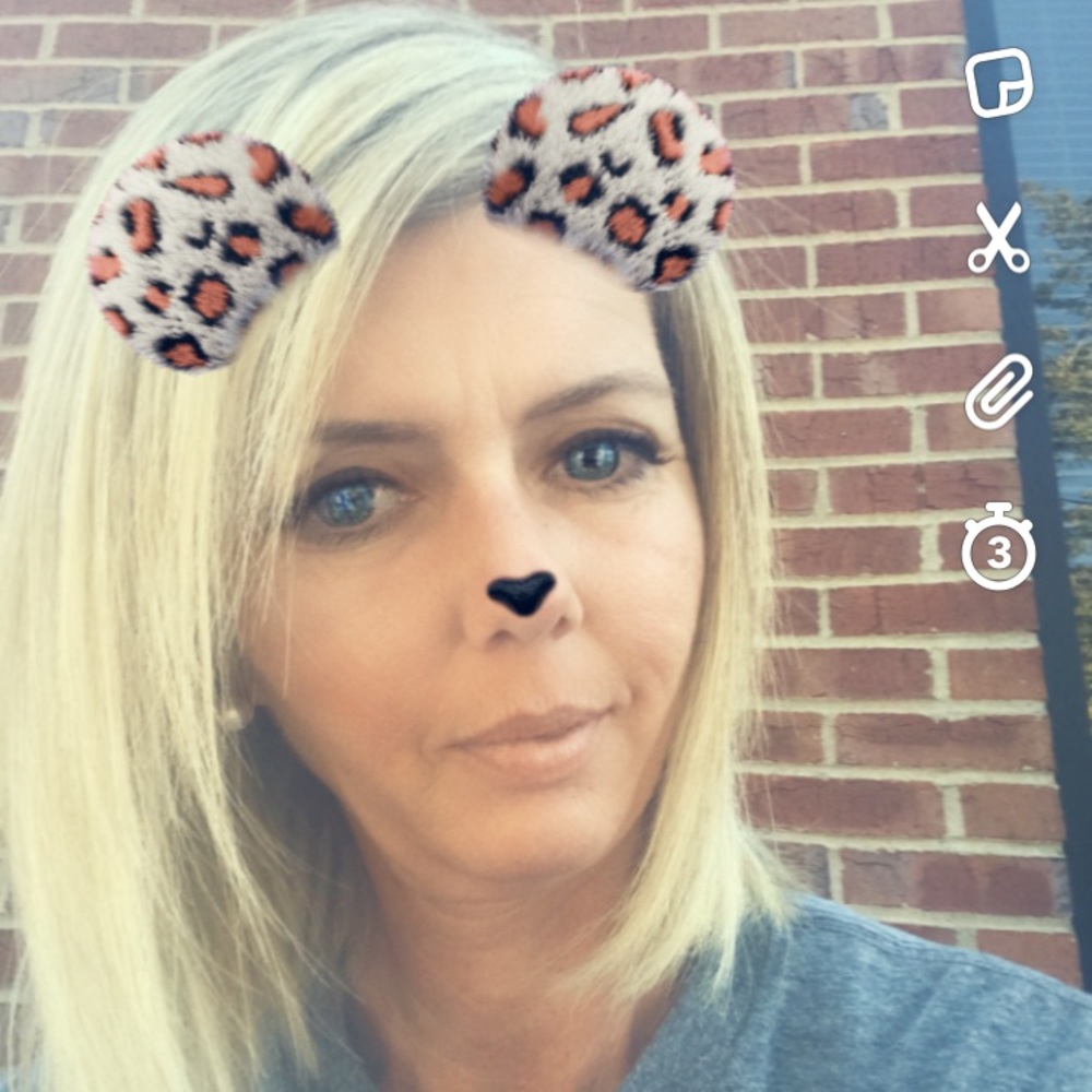 Meet your Posher, Denise