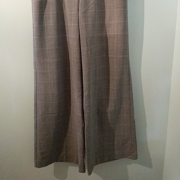 Express Design Studio Gray Plaid Pants - Picture 4 of 8