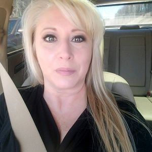 Meet your Posher, Michele