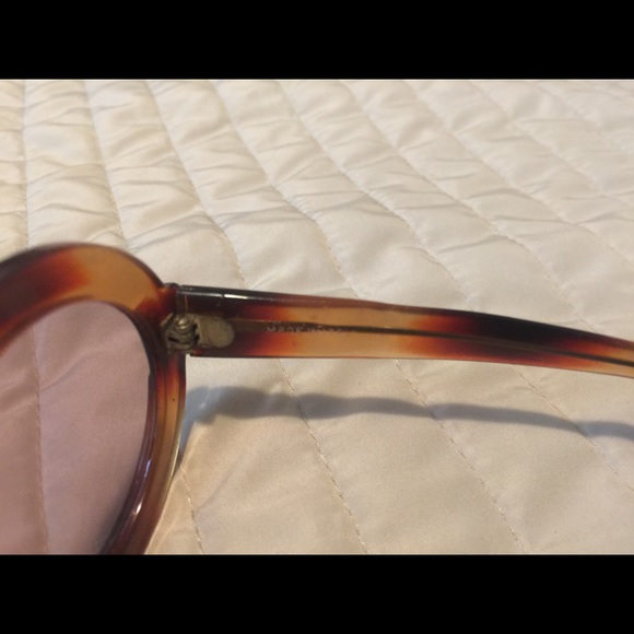 SOLD Genuine vintage 60s sunglasses - Picture 4 of 4