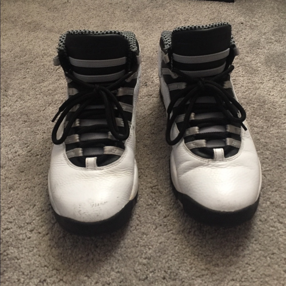 Air Jordan 10 - Picture 2 of 8