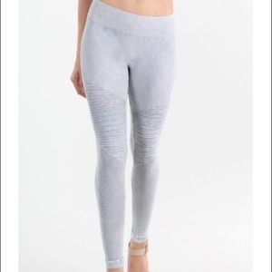 NEW! Nikibiki moto leggings