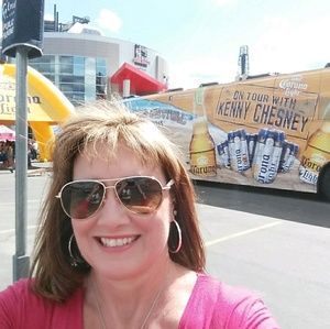 Meet your Posher, Deonna