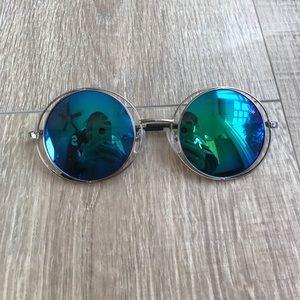 QUAY Bug Eye Sunglasses