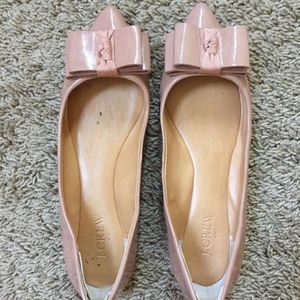 J Crew Bow Flats Size 7 - Nude Patent Leather