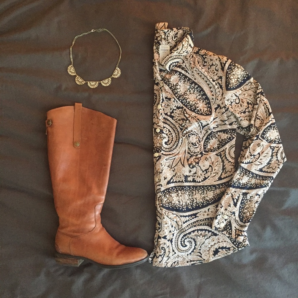 J. Crew The Perfect Shirt. Black & Tan Paisley.