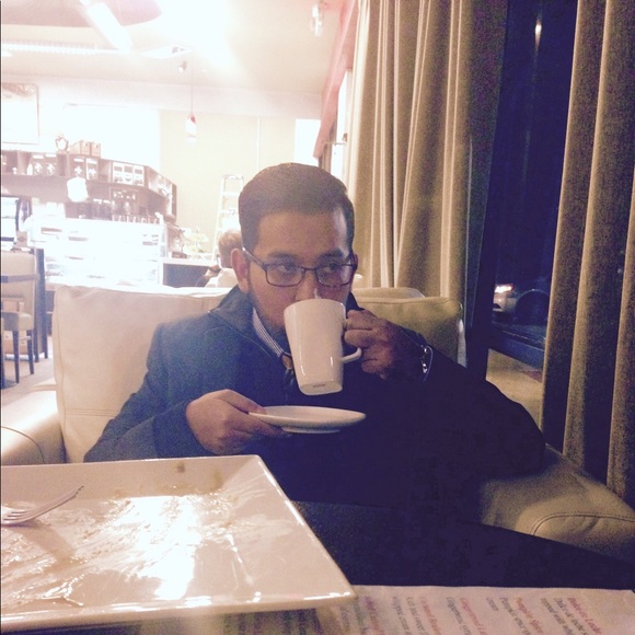 Meet your Posher, Juan Enrique Velázquez - Picture 4 of 9