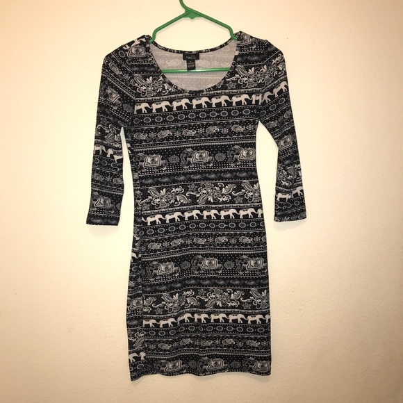 Tribal Elephant Dress - Picture 3 of 3