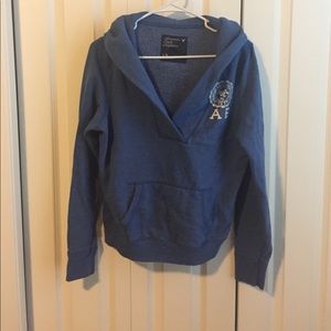 American eagle hooded sweatshirt