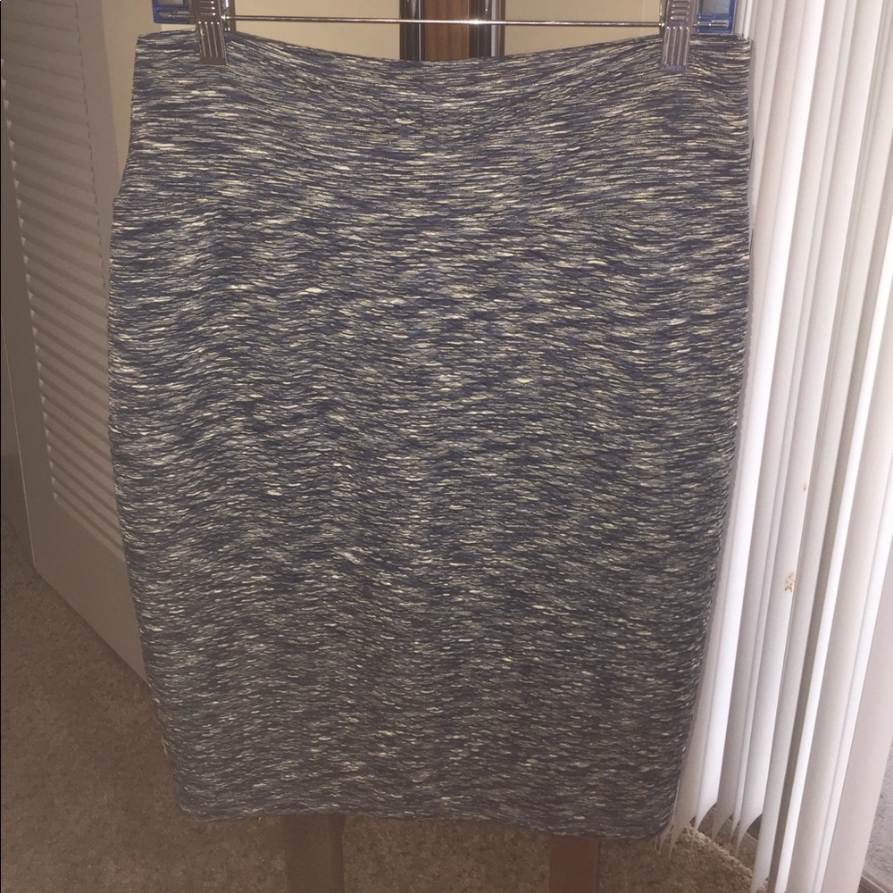 LuLaRoe 'Cassie' pencil skirt - Merle blue/cream