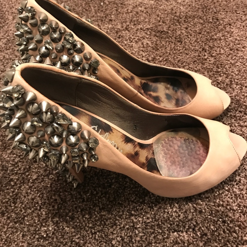 Sam Edelman Nude Heels with studs - Size 9