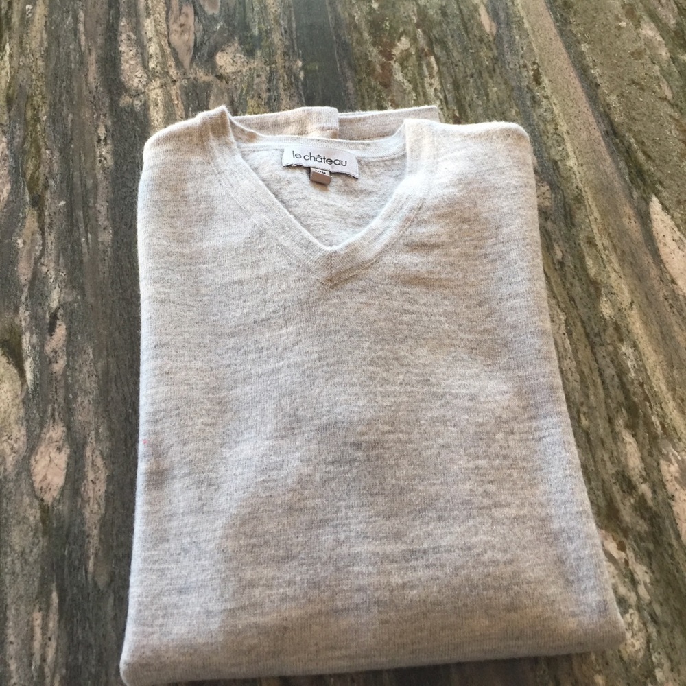 Men's Sweater Le CHATEAU Size M