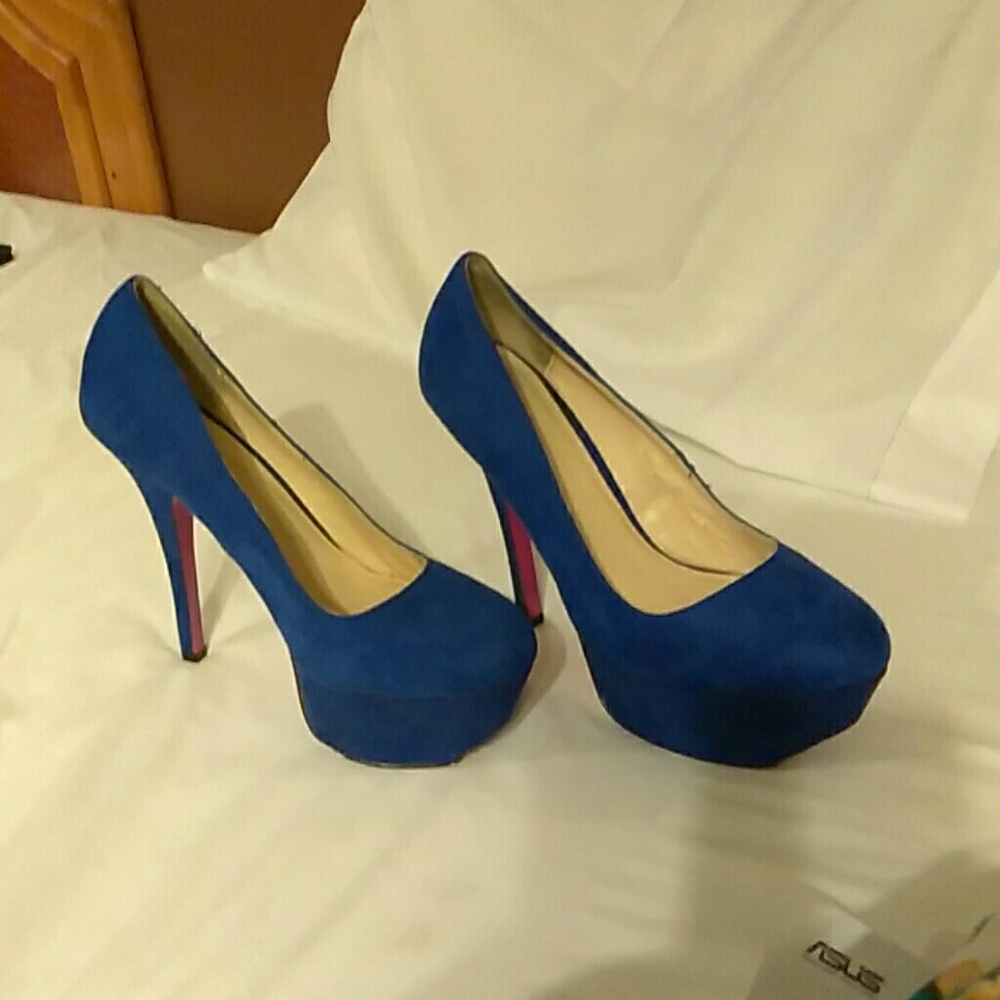 Qupid blue suede platform plarform pumps