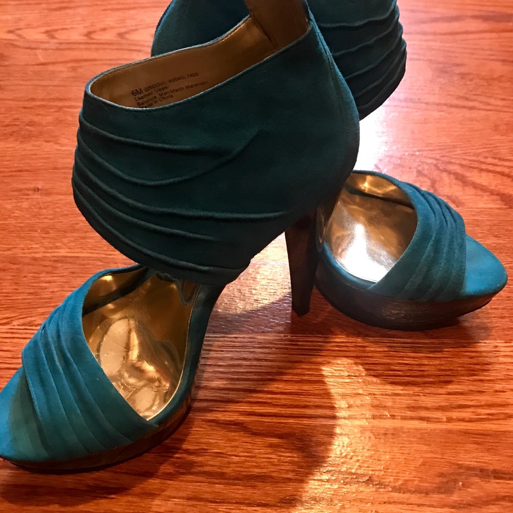 Carlos Santana Sandals