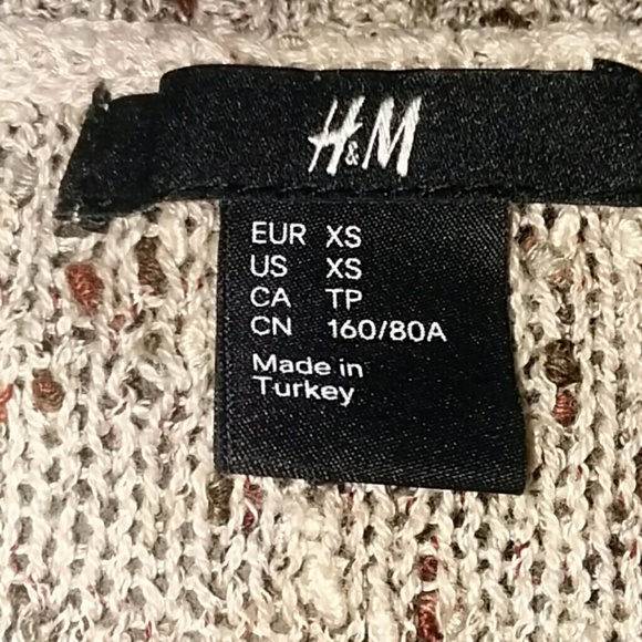 H&M knit  sweater - Picture 3 of 3