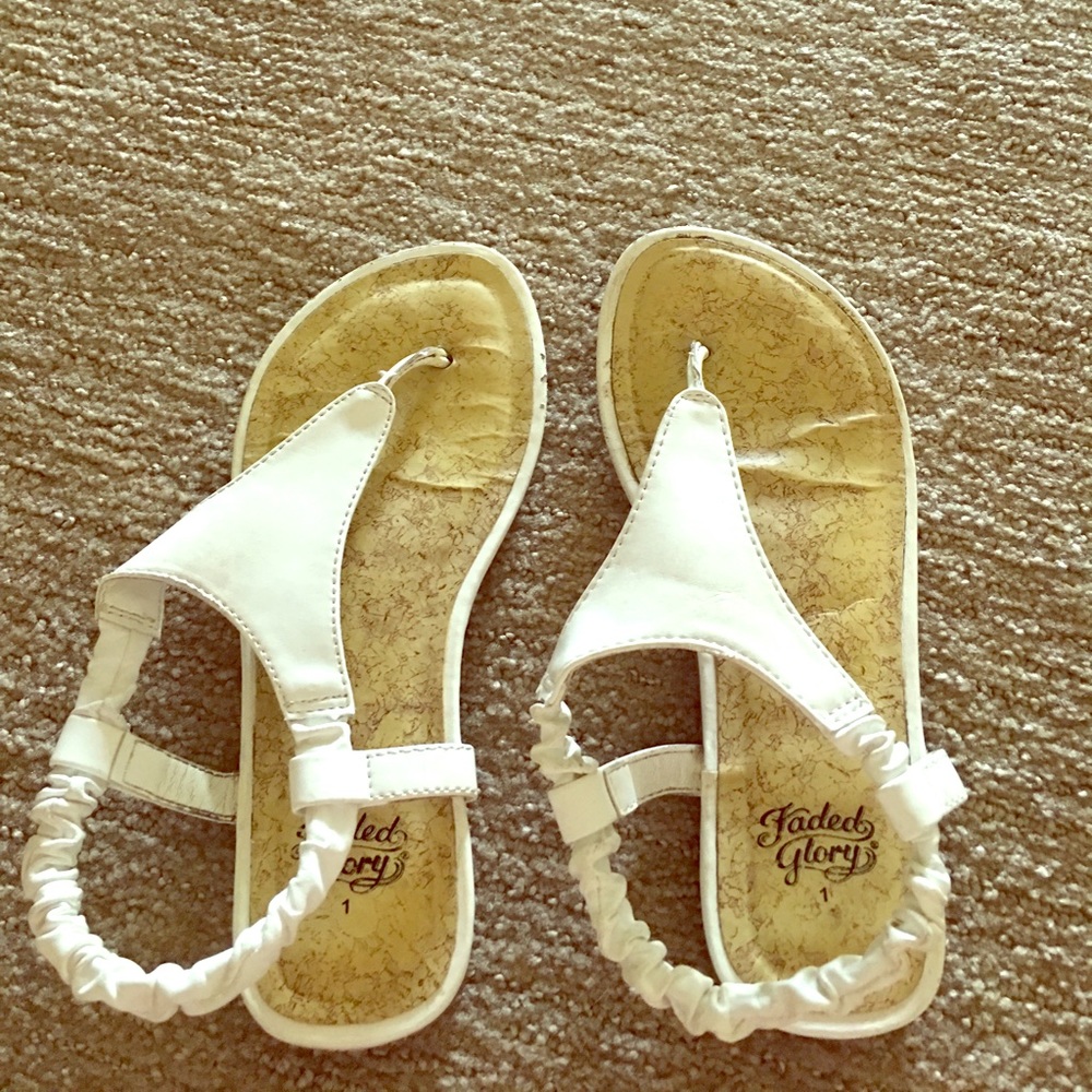 Faded Glory white thong sandals