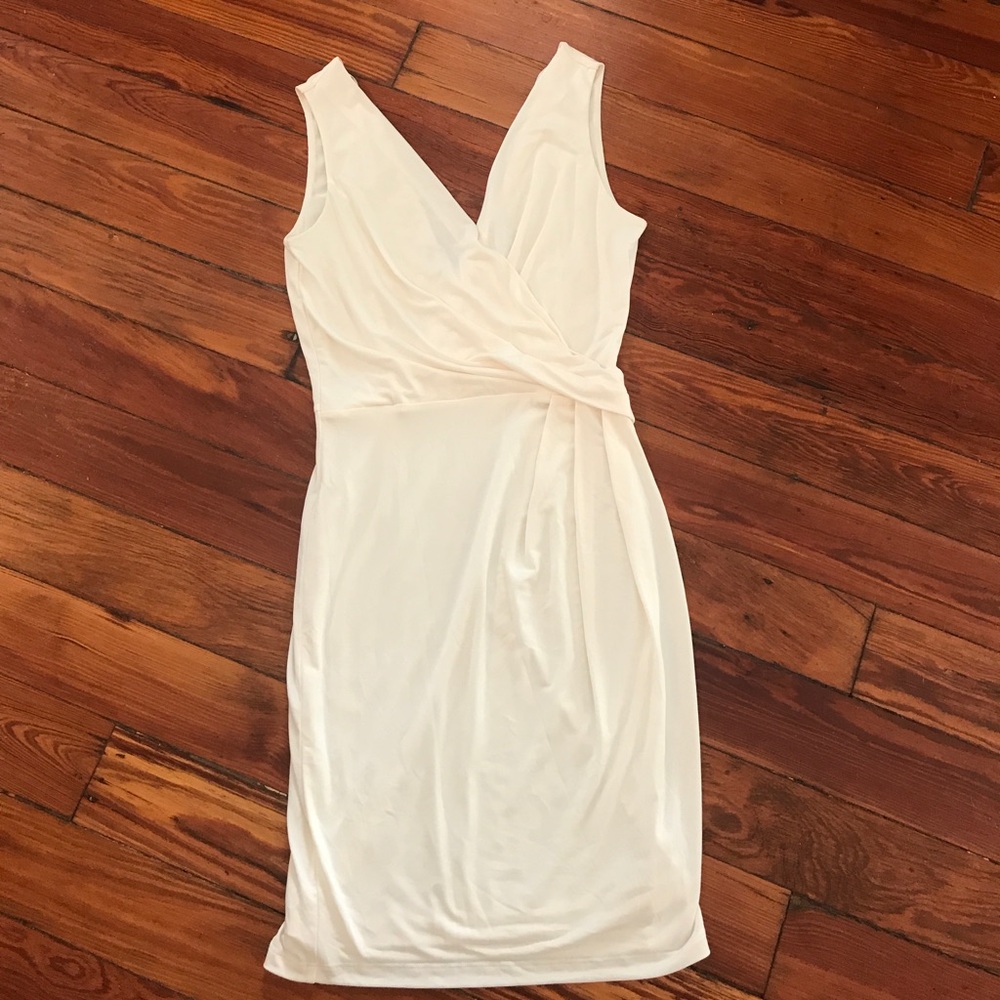 H&M Sleeveless V-Neck White Dress