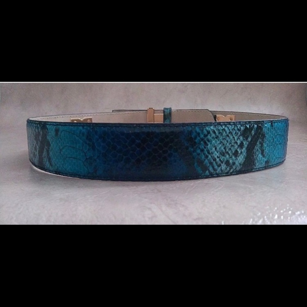 BCBG MAXAZRIA TOGGLE BELT SMALL - Picture 3 of 7