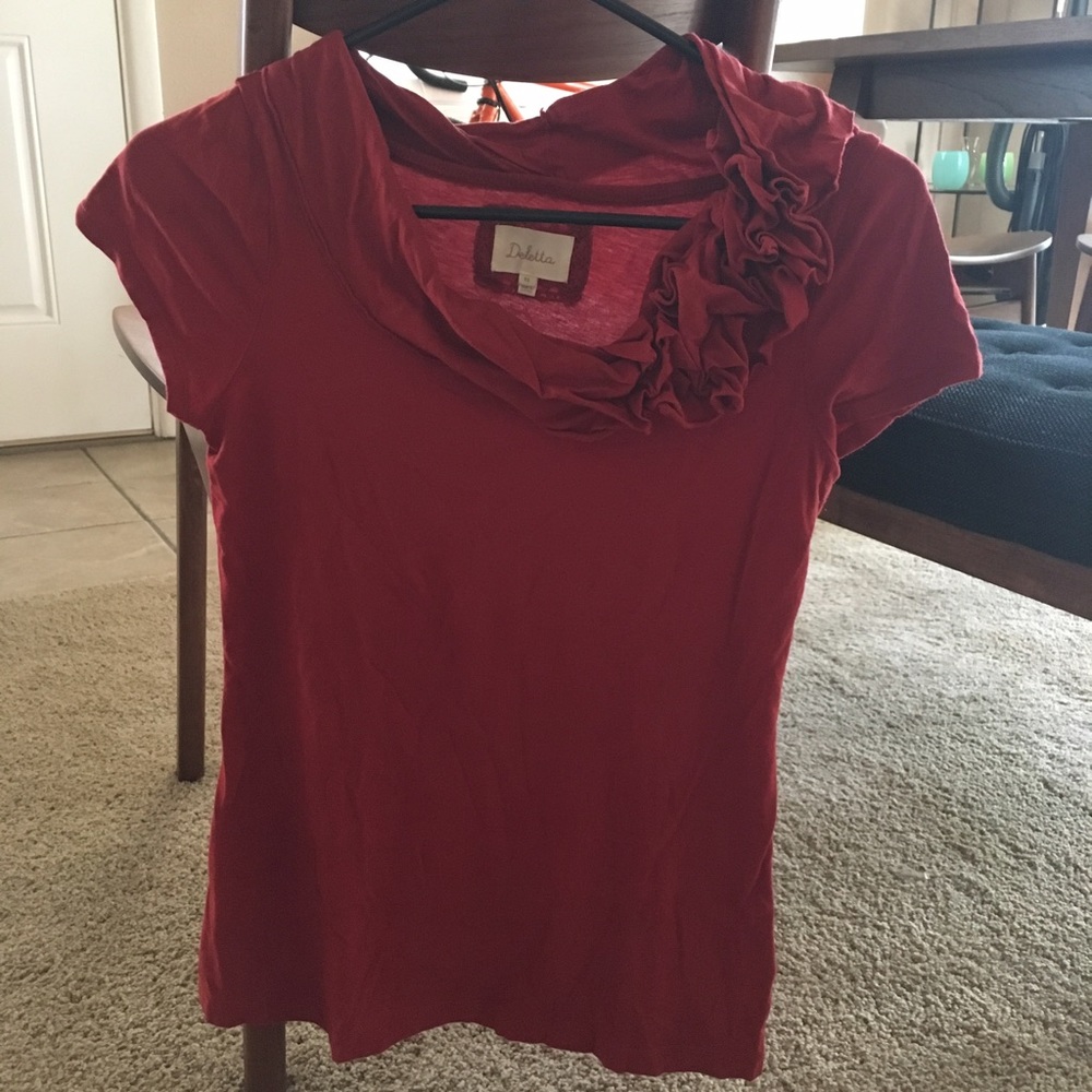Deletta XS red cowl neck top