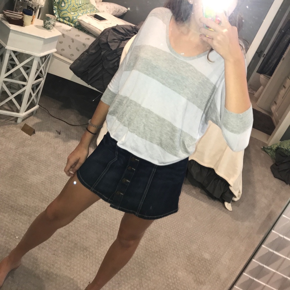Splendid mid sleeve sweater top