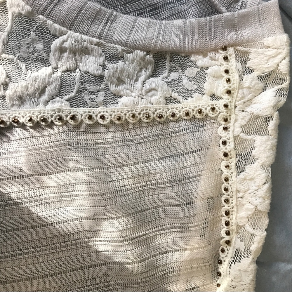 Lace top - Picture 4 of 8