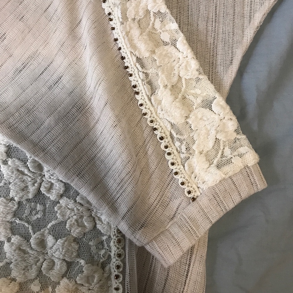 Lace top - Picture 7 of 8