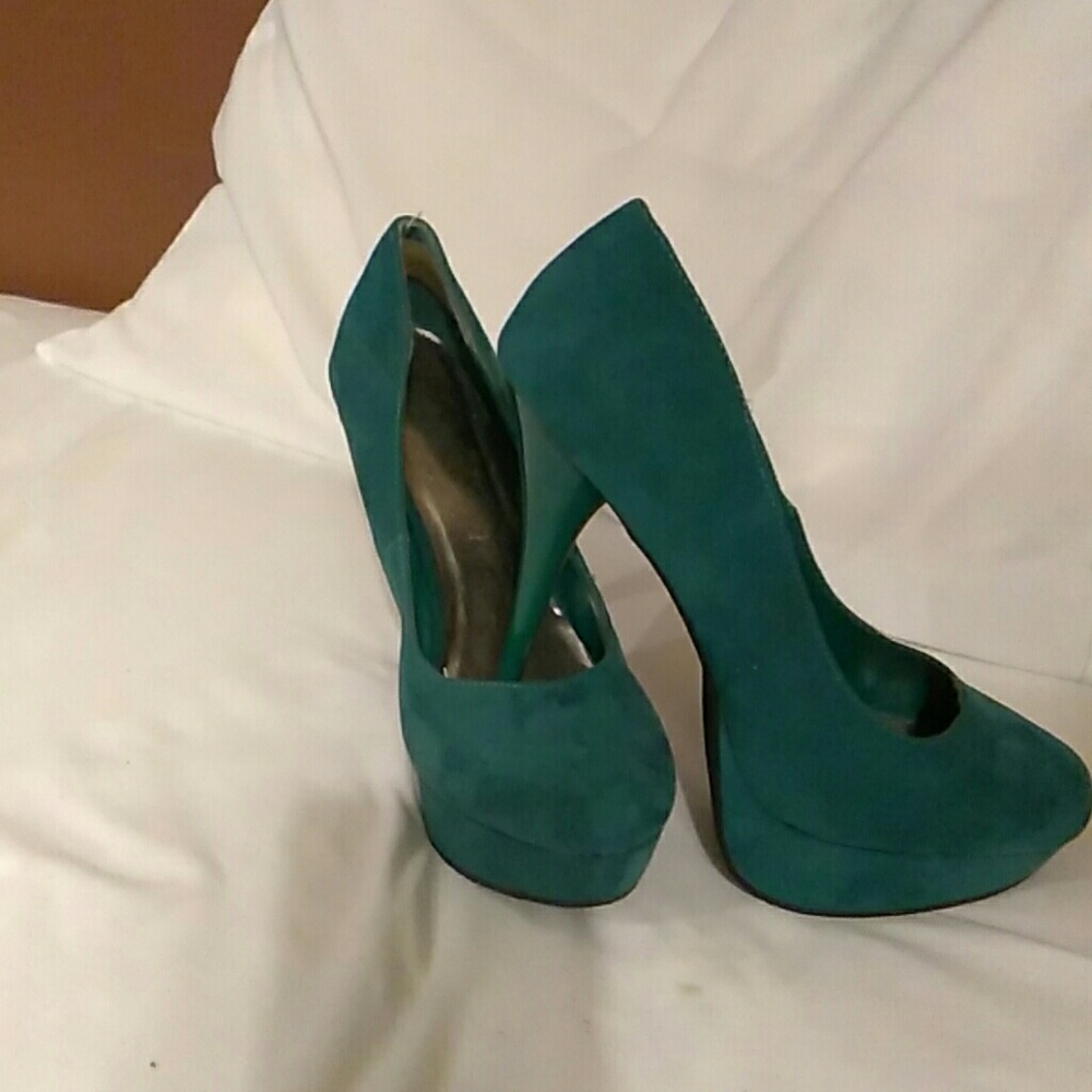 Green Suede Charlotte Russe platforms