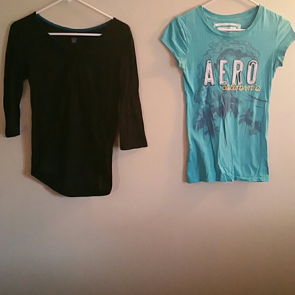 🔥🔥BUNDLE SALE! 😄 name brand tops!