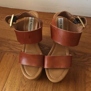 Baasil Platform Sandal