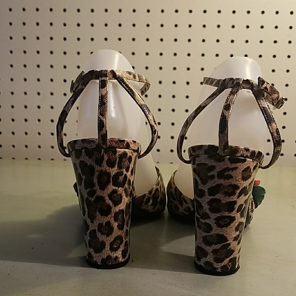 DOLCE & GABBANA LEATHER LEAPORD SANDAL HEELS - Picture 3 of 10