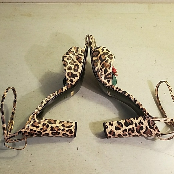 DOLCE & GABBANA LEATHER LEAPORD SANDAL HEELS - Picture 4 of 10