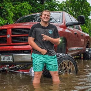 Meet your Posher, Grant