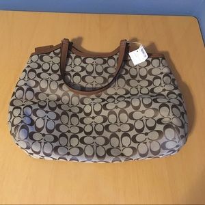 New Coach Shoulder Bag