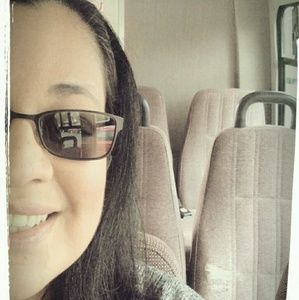 Meet your Posher, Elma