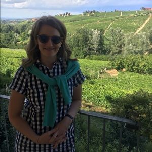 Meet your Posher, Alyson