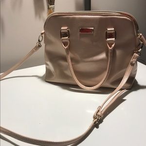 Cute shiney crosse body bag