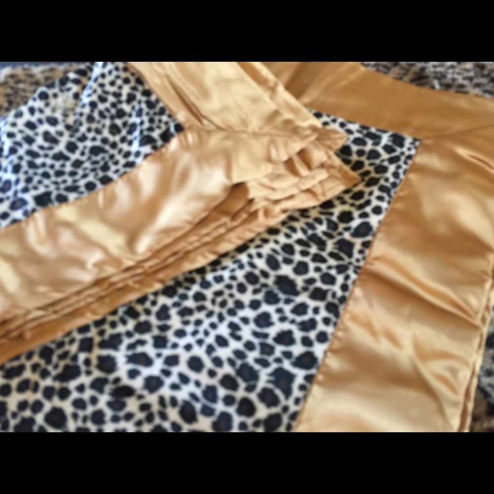 Sephora leopard pillow shams