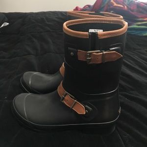 NEW Sperry rain boots