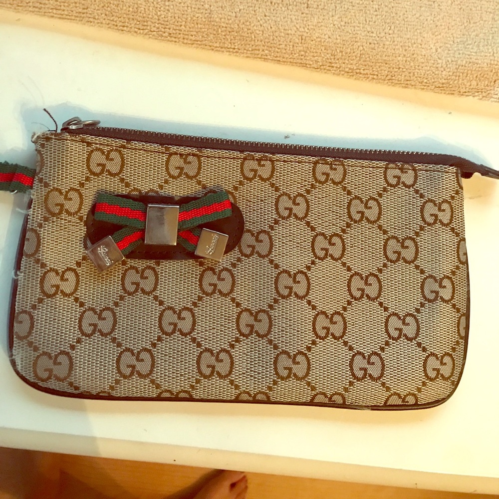 Gucci pouch