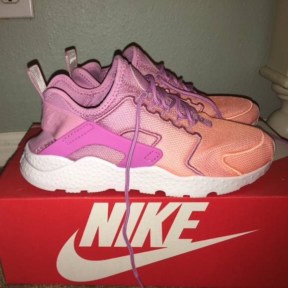 nike huarache womens size 7.5