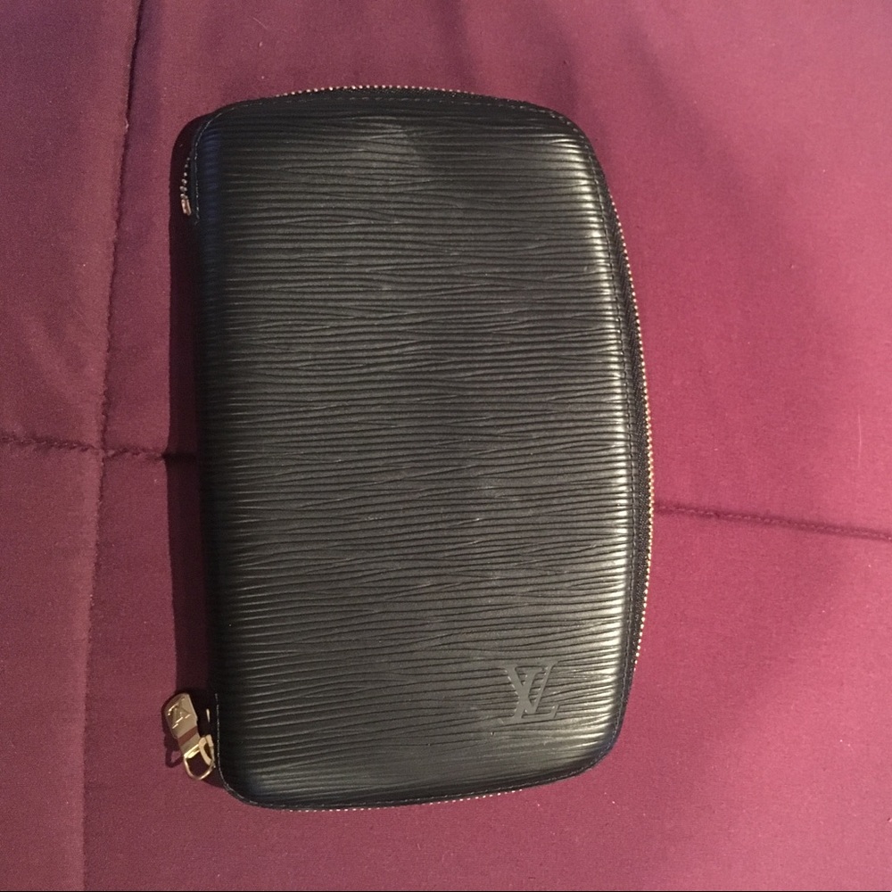 BRAND NEW AUTHENTIC LOUIS VUITTON WALLET